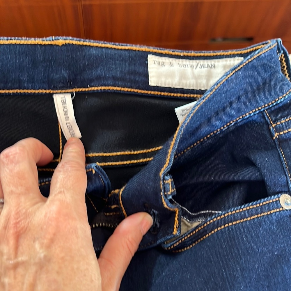 Rag & bone size 26 stretch bootcut- flare jean.